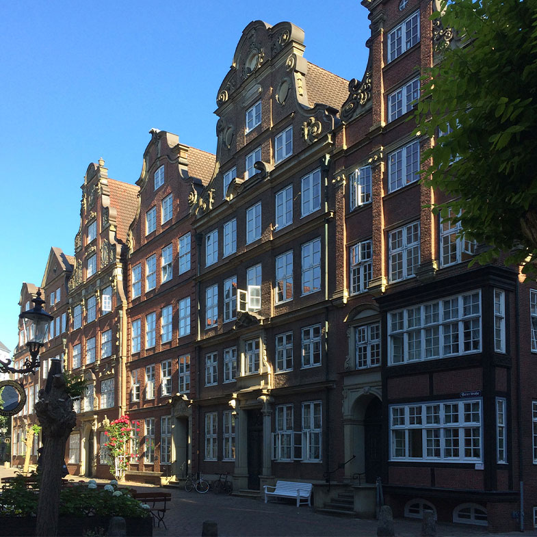 Blick auf Fassaden des KomponistenQuartiers Hamburg